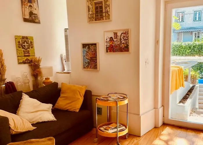 Cozy 1Br, Private Terrace & Pool - Estrela | By Airnest